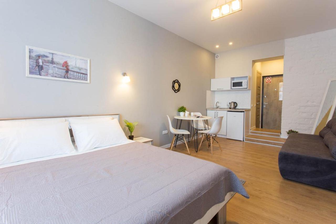 New Studio, Metro Yaroslava Mudroho And Universytet - Chernyshevska Str 95-3 Харьков Экстерьер фото