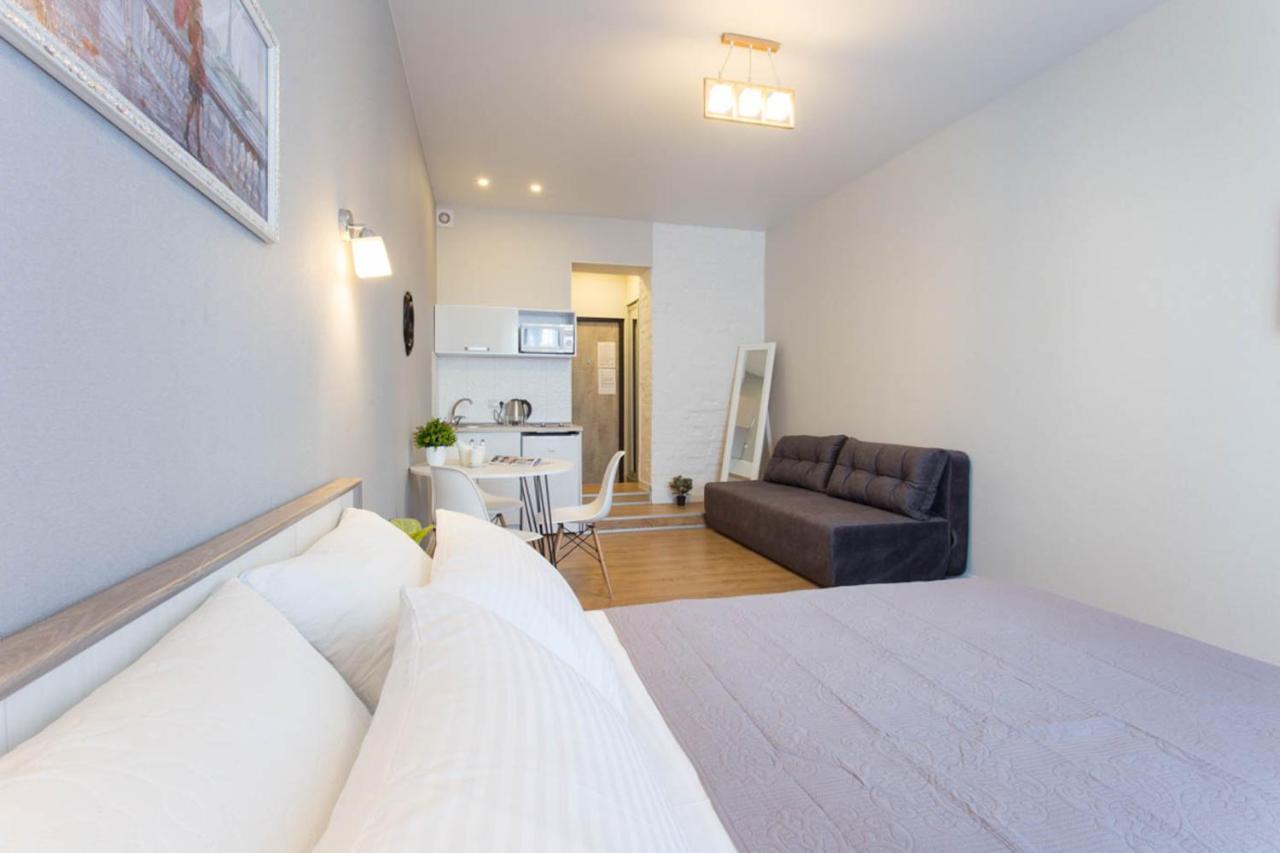 New Studio, Metro Yaroslava Mudroho And Universytet - Chernyshevska Str 95-3 Харьков Экстерьер фото